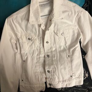 Cute White Denim Jacket by Old Navy L